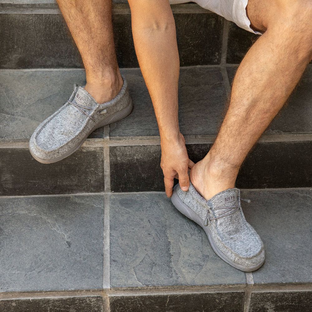 Reef sales casual shoes